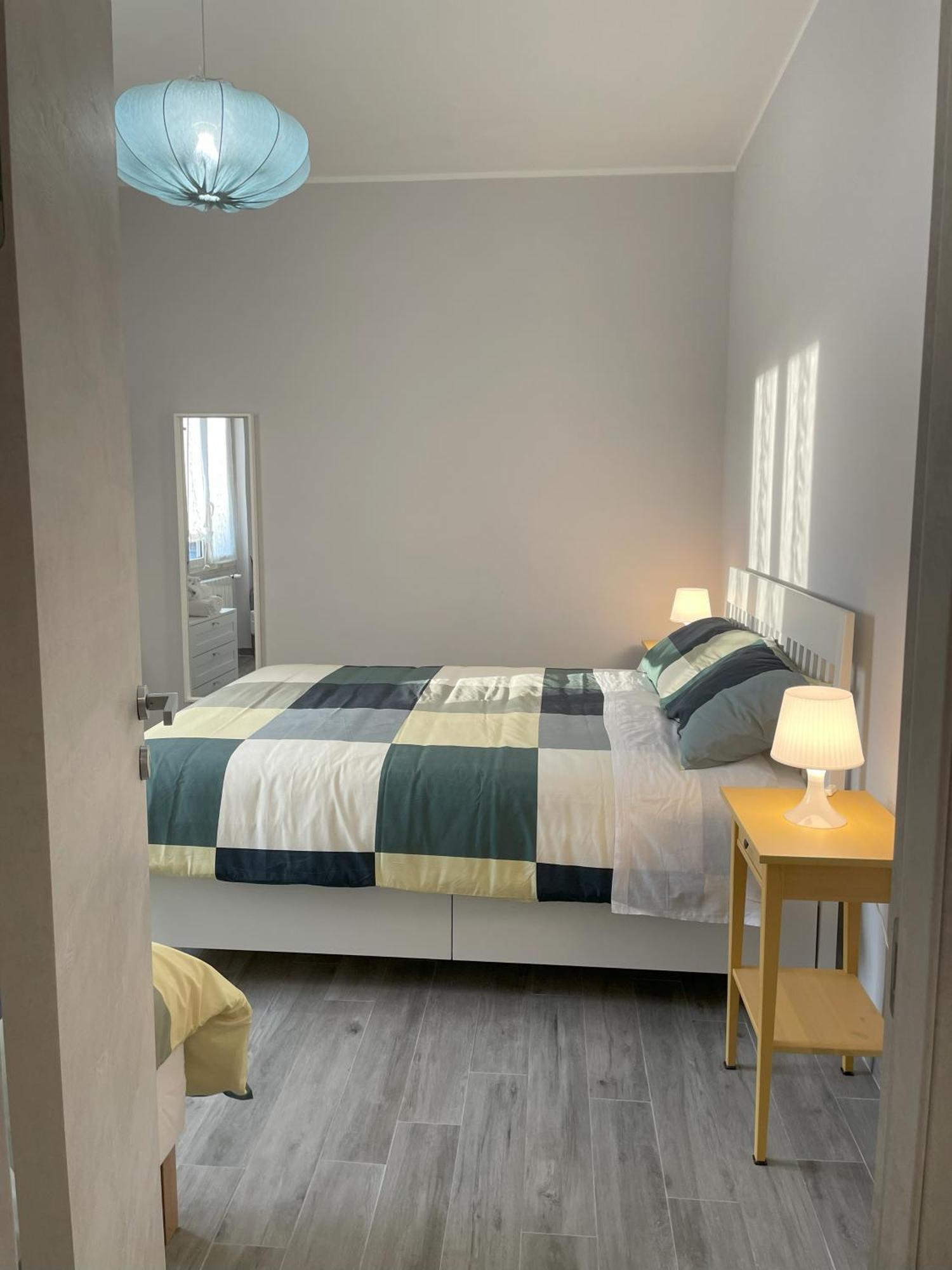 Apartment Moderno 85mq Con 2 Bagni E Posto Auto Privato Rome