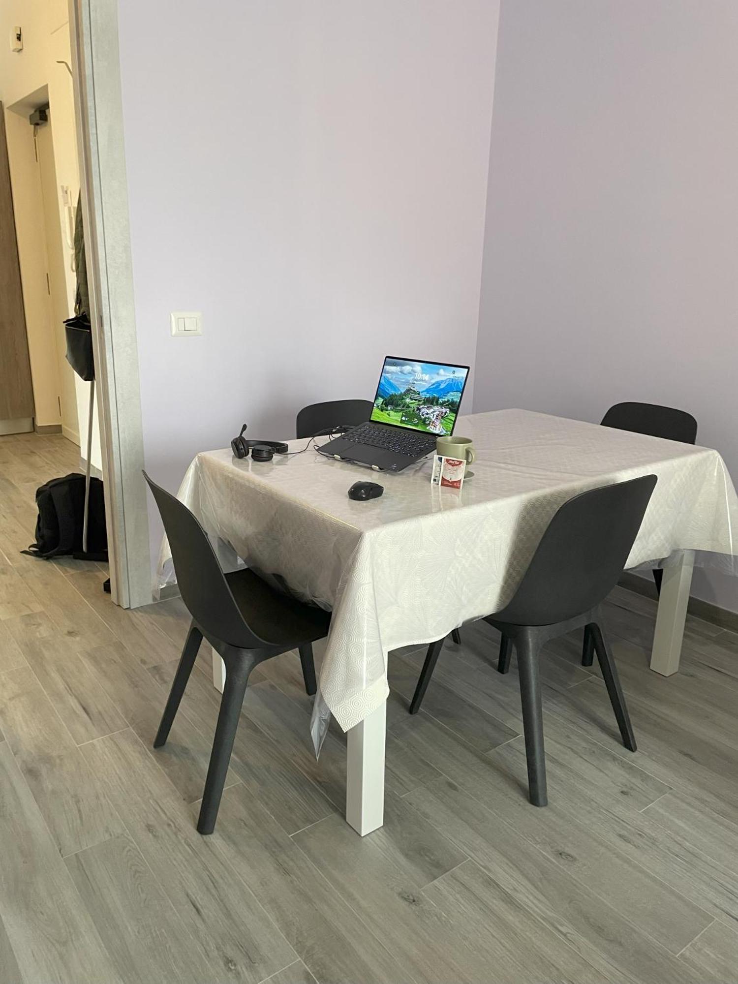 Moderno 85mq Con 2 Bagni E Posto Auto Privato Apartment Rome