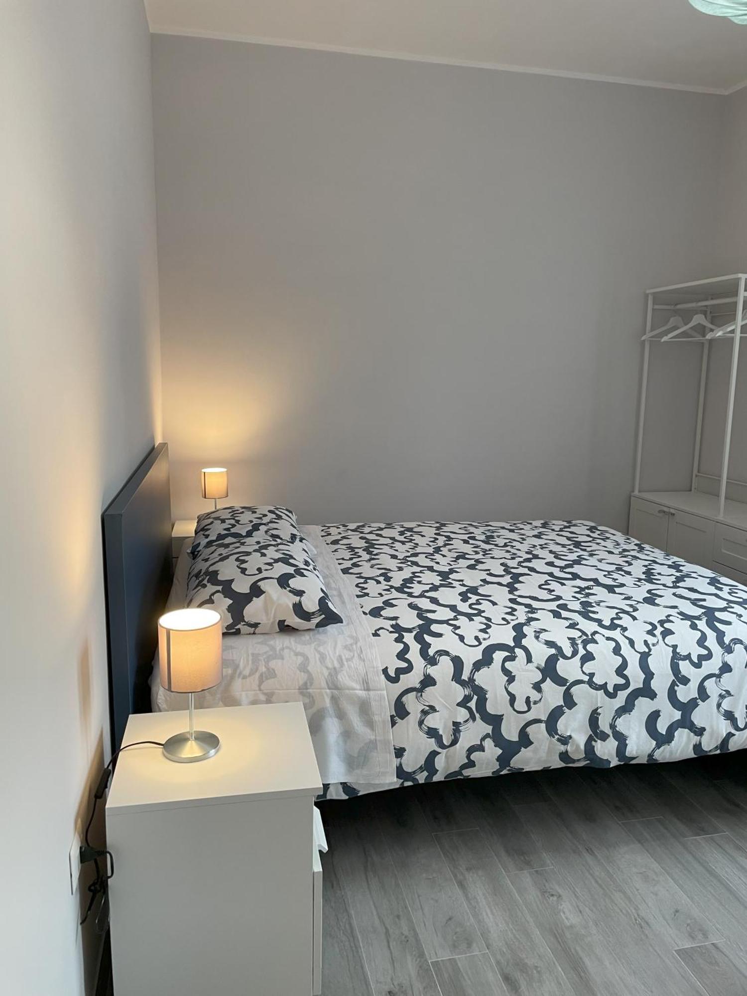 Moderno 85mq Con 2 Bagni E Posto Auto Privato Rome
